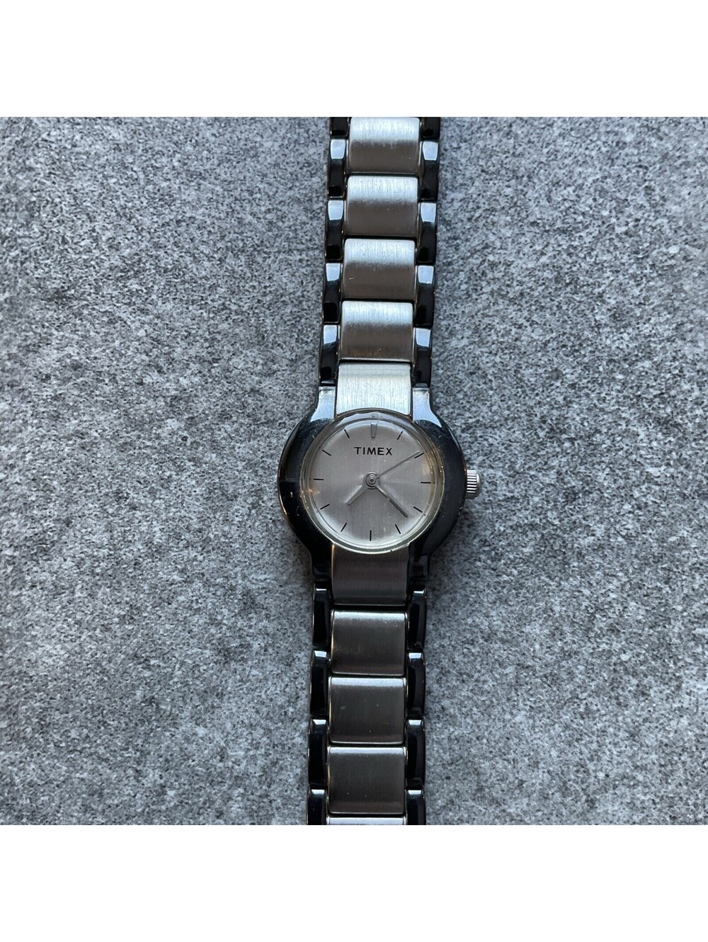 Cool Vintage Timex Womens Watch 22mm Silver Tone Case, Dial And Band Dial B-W